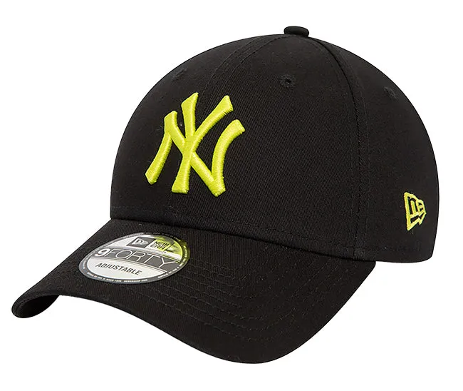 New Era Accessories New York Yankees League Essential Black 9FORTY Adjustable Cap